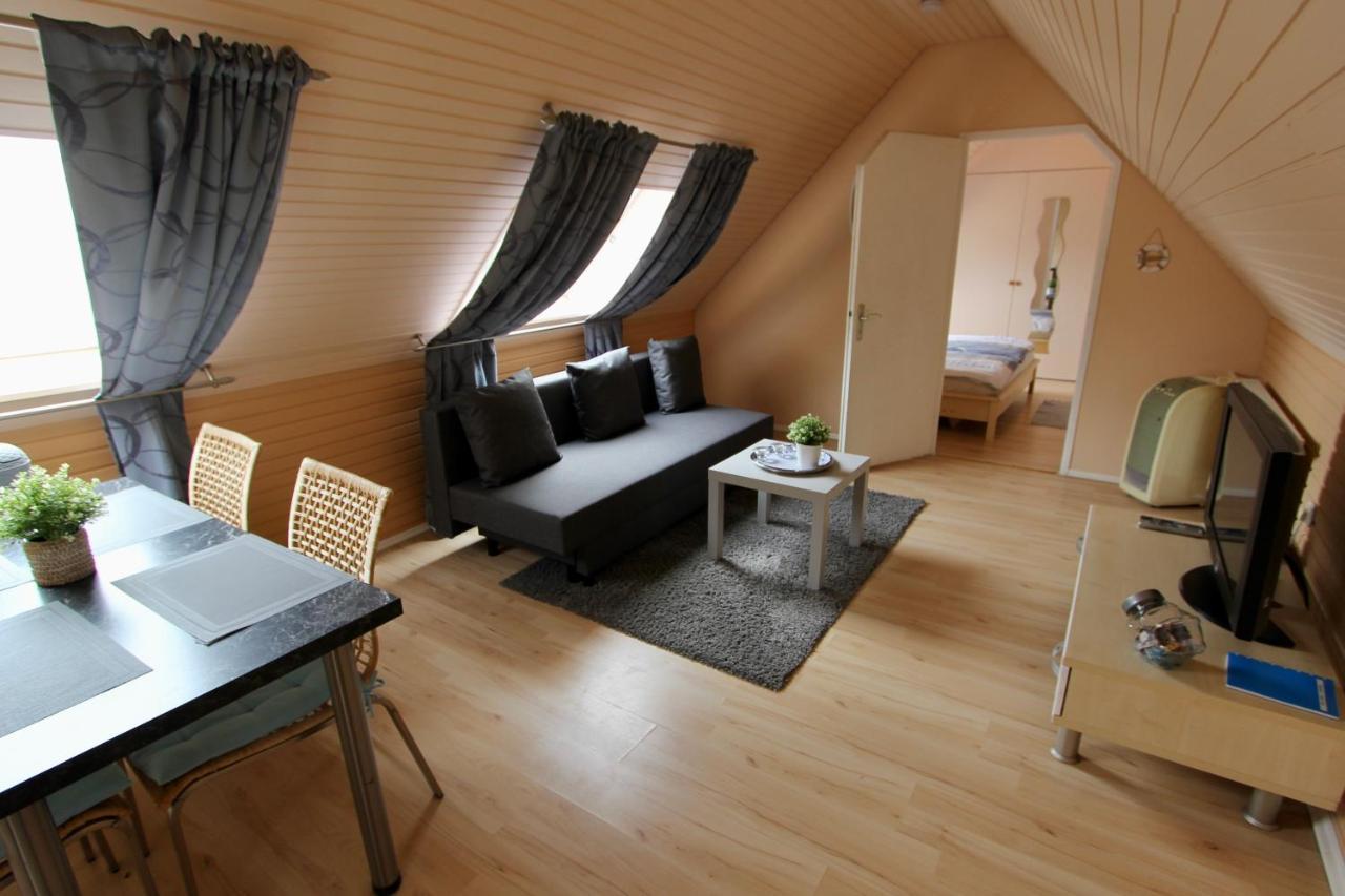 Wunderschoen Zwischen Ortsausgang Und Waldesrand Gelegene, Schoene Apartments Хецогенрат Екстериор снимка